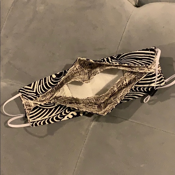 NEW Origami Cotton Face Mask Bold Waves for Kids - Picture 3 of 8